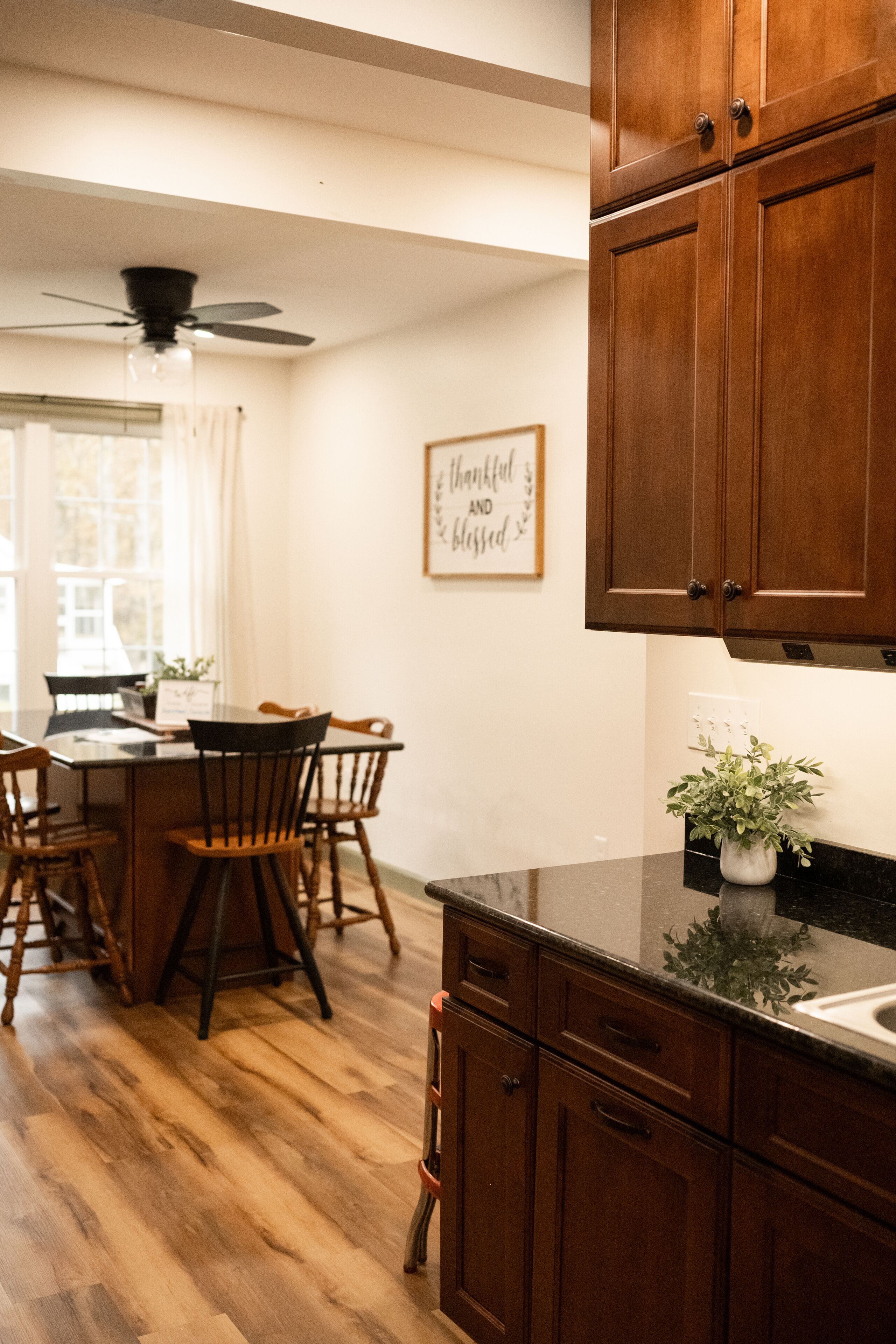 Casa exclusiva | Cocina privada | Refrigerador con congelador, microondas, horno y parrilla de estufa 