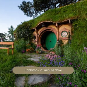 Hiking - Lakeside Health & Wellness Resort (Karapiro)