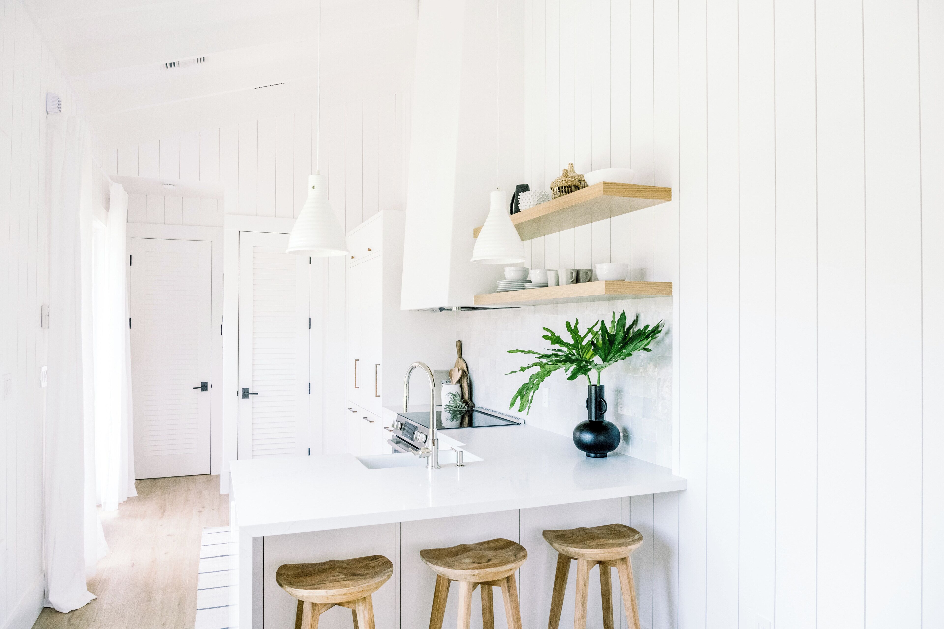 Réfrigérateur, micro-ondes, four, lave-vaisselle