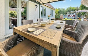 Buiten dineren