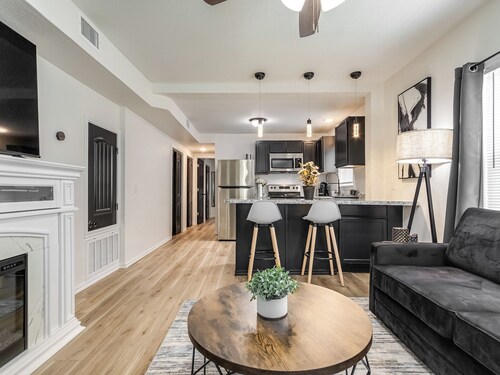 Stylish & Serene: Modern Retreat