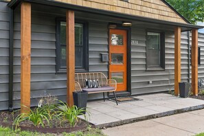 Exterior - Kings, Kitchens & Comfort In Modern Cedar Home (Joplin)