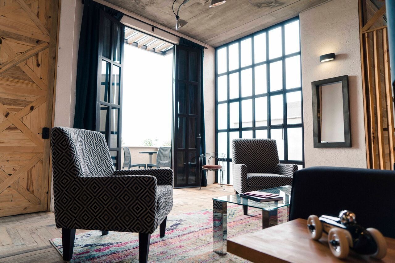 Televisión LED 22 pulgadas con canales de televisión por cable