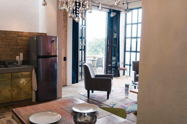 Canela 5 Rodolfo | Area soggiorno | TV LED 22 pollici con canali via cavo