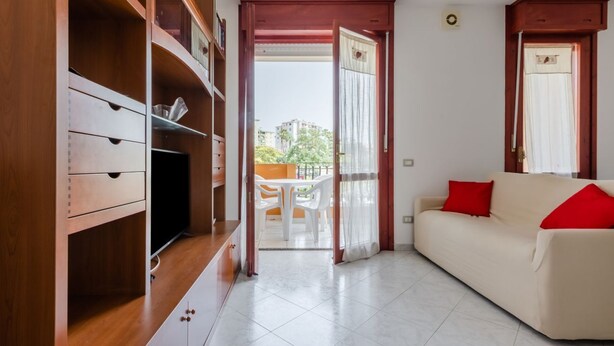 TV - Quartu Sant'Elena - Roomy Apartment with Parking! (Quartu Sant'Elena)