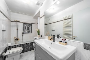 Bathtub