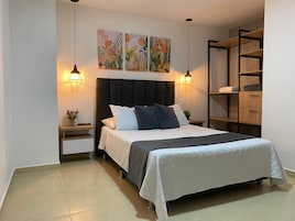 Standard Apartment, 1 Queen Bed with Sofa bed, Kitchen | Premium bedding, down comforters, Select Comfort beds, minibar