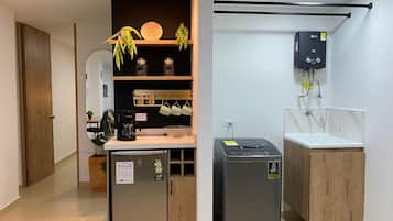 Standard Apartment, 1 Queen Bed with Sofa bed, Kitchen | Laundry