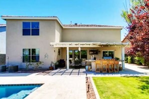 Outdoor pool, a heated pool - Stunning Heated Pool +Game Room +Great Location
 (Gilbert)