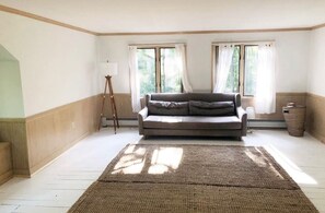 Smart TV, fireplace, printers