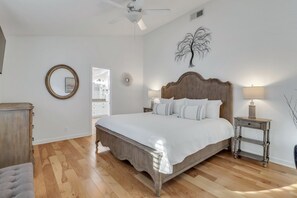 4 عدّة غرف نوم ومكواة/لوح كي وواي فاي مجانًا وملاءات أسرّة