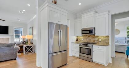 Houdini by the Sea! Heated Pool and Newly Landscaped Pool Area | Walk to Beaches and Village Area