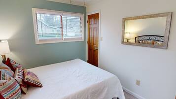 1 chambre, fer et planche à repasser, Wi-Fi gratuit, draps fournis