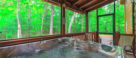 Baignoire à remous intérieure