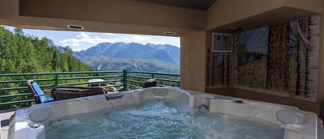 Bain à remous extérieur