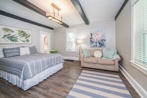 5 bedrooms, Internet, bed sheets