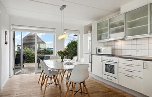 Refrigerador, horno, parrilla de estufa y lavavajillas 