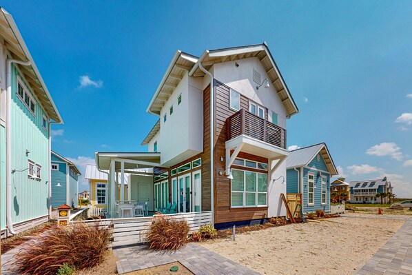 المنشأة من الخارج