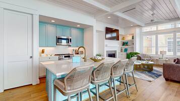 雪櫃、微波爐、焗爐、爐具