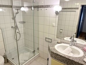 Dusche, Haartrockner