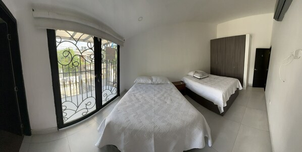 5 bedrooms, WiFi, bed sheets