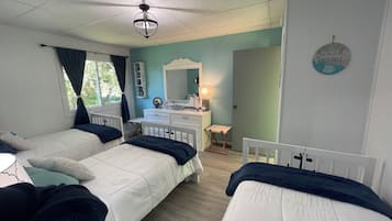 4 habitaciones, tabla de planchar con plancha, wifi y ropa de cama