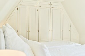 Unclassified image, 4 of 31, button - Ludwigstr. 24 Scharbeutz - Ferienhaus Luise in Scharbeutz only approx. 100 meters from the (Scharbeutz)