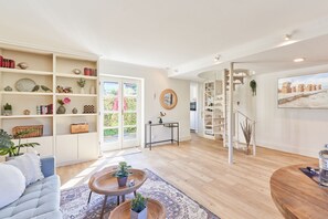 Fernseher, Stereoanlage