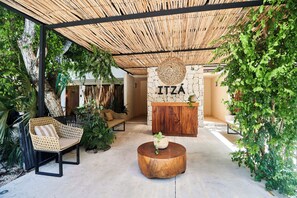 Imagen sin descripción, 5 de 38, botón