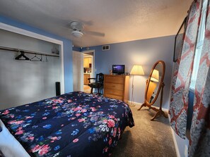 1 makuuhuone, silitysrauta/-lauta, ilmainen Wi-Fi, vuodevaatteet