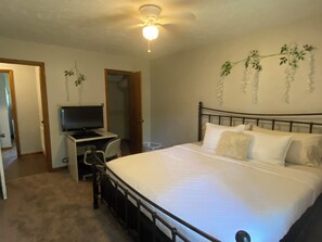 3 間睡房、熨斗/熨衫板、Wi-Fi、床單