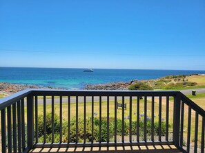 Property grounds - Explore coastal luxury at On The Rocks  (Penneshaw)