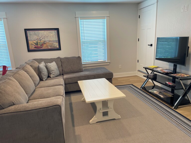 Downstairs Apt In Newly Constructed Kill Devil Hills Home With Private Entry! - Kitty Hawk, NC