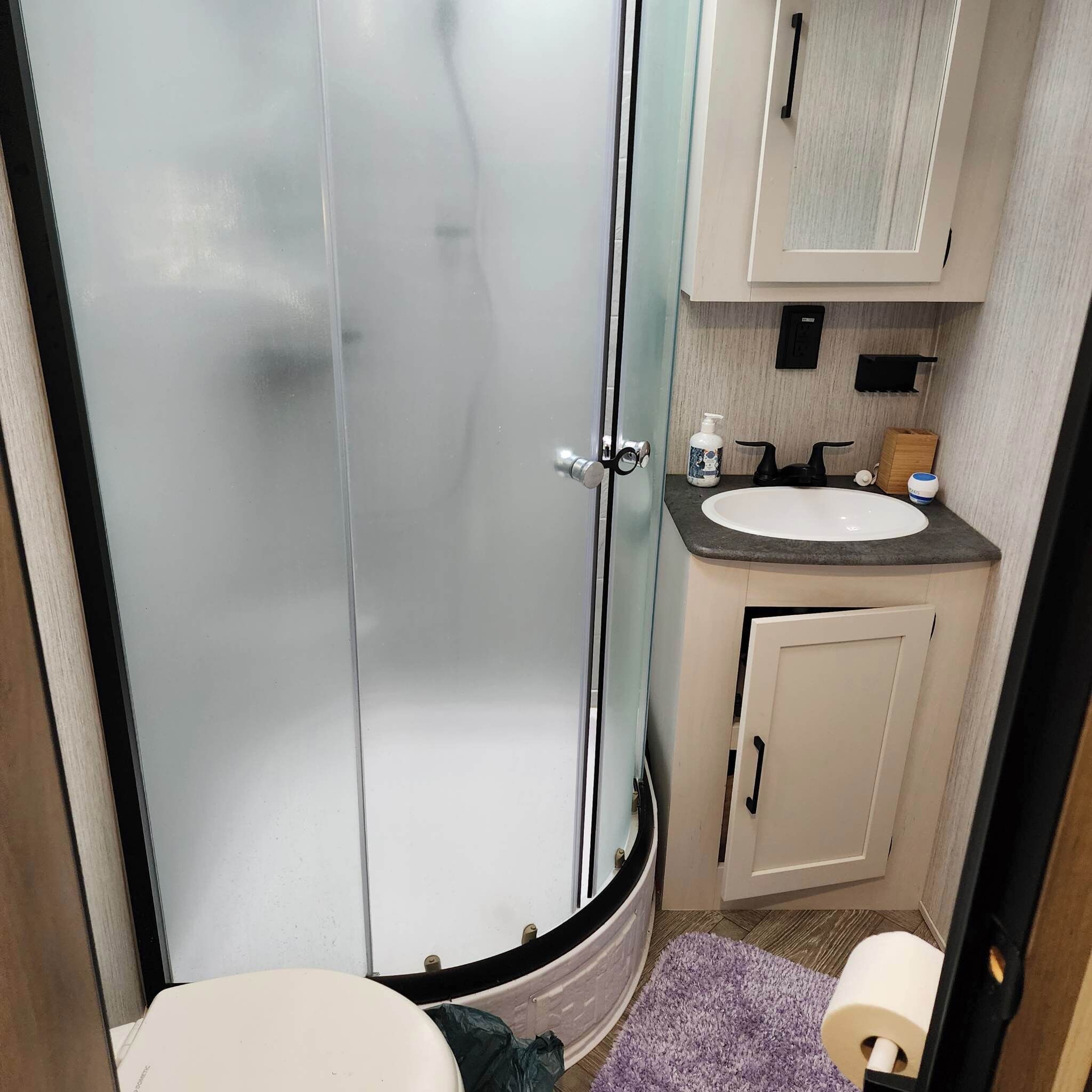 Handtücher, Toilettenpapier