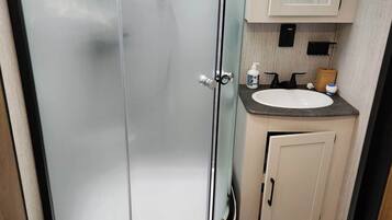 Handtücher, Toilettenpapier