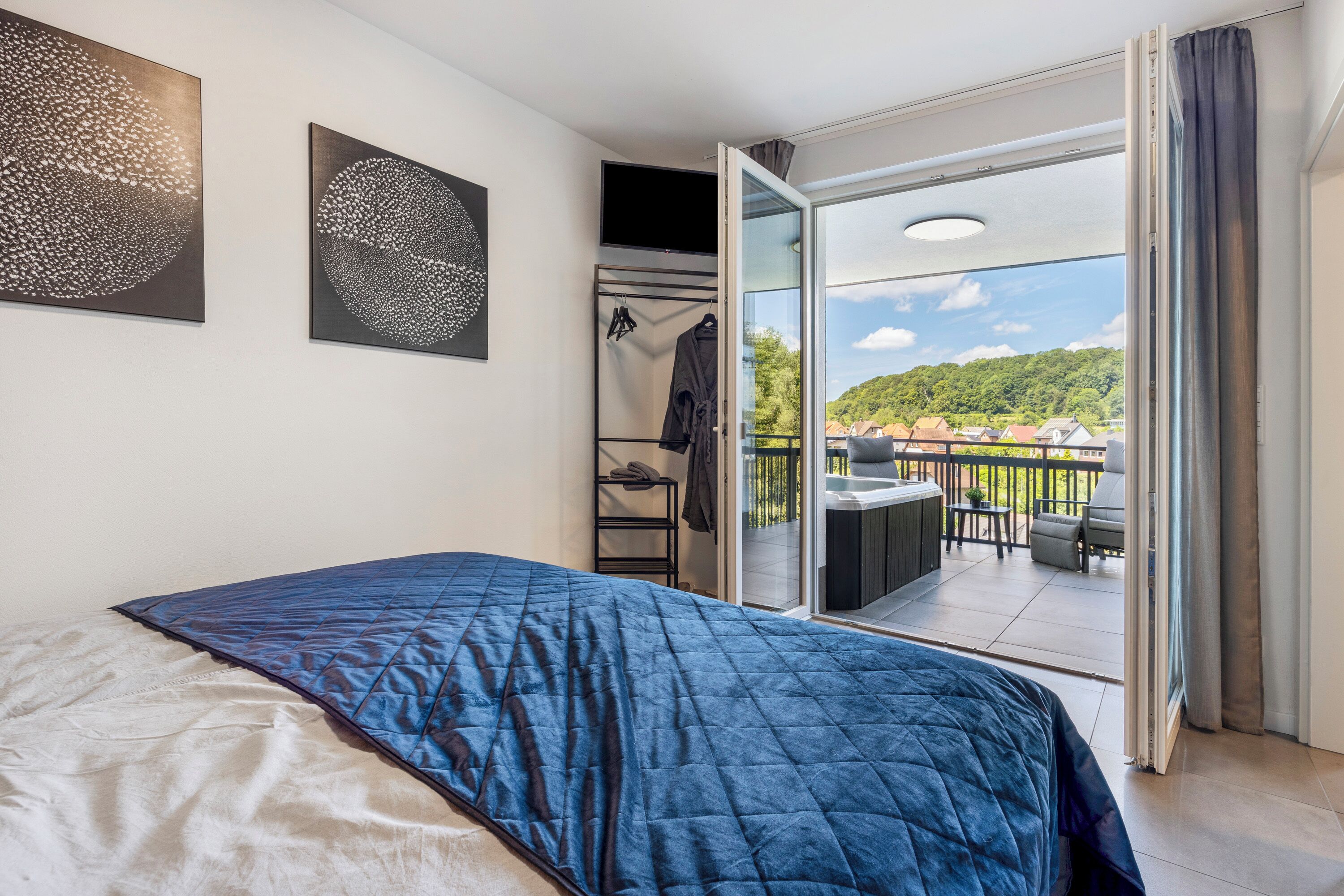 1 bedroom, free WiFi, bed sheets