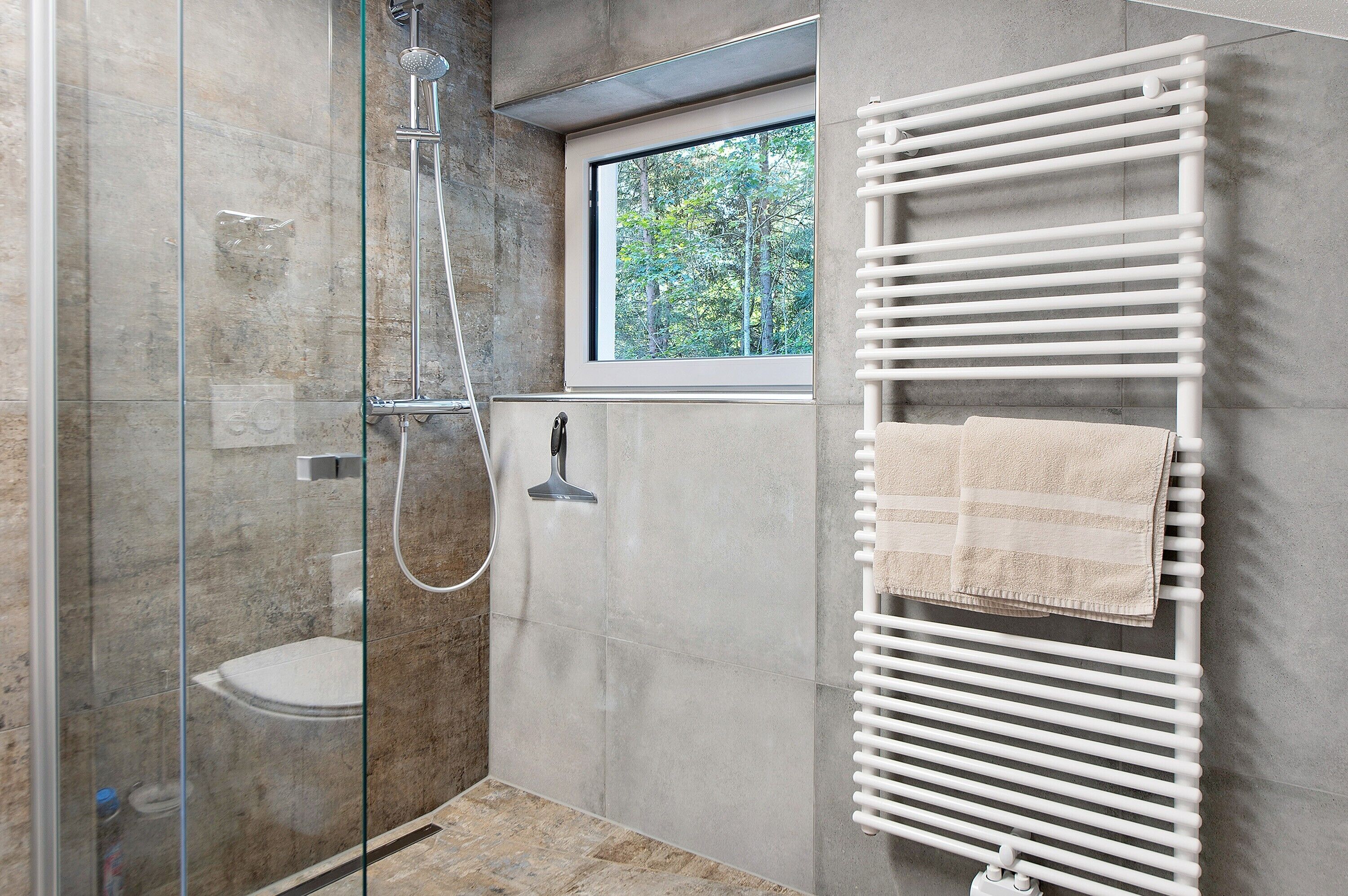 Douche, serviettes fournies