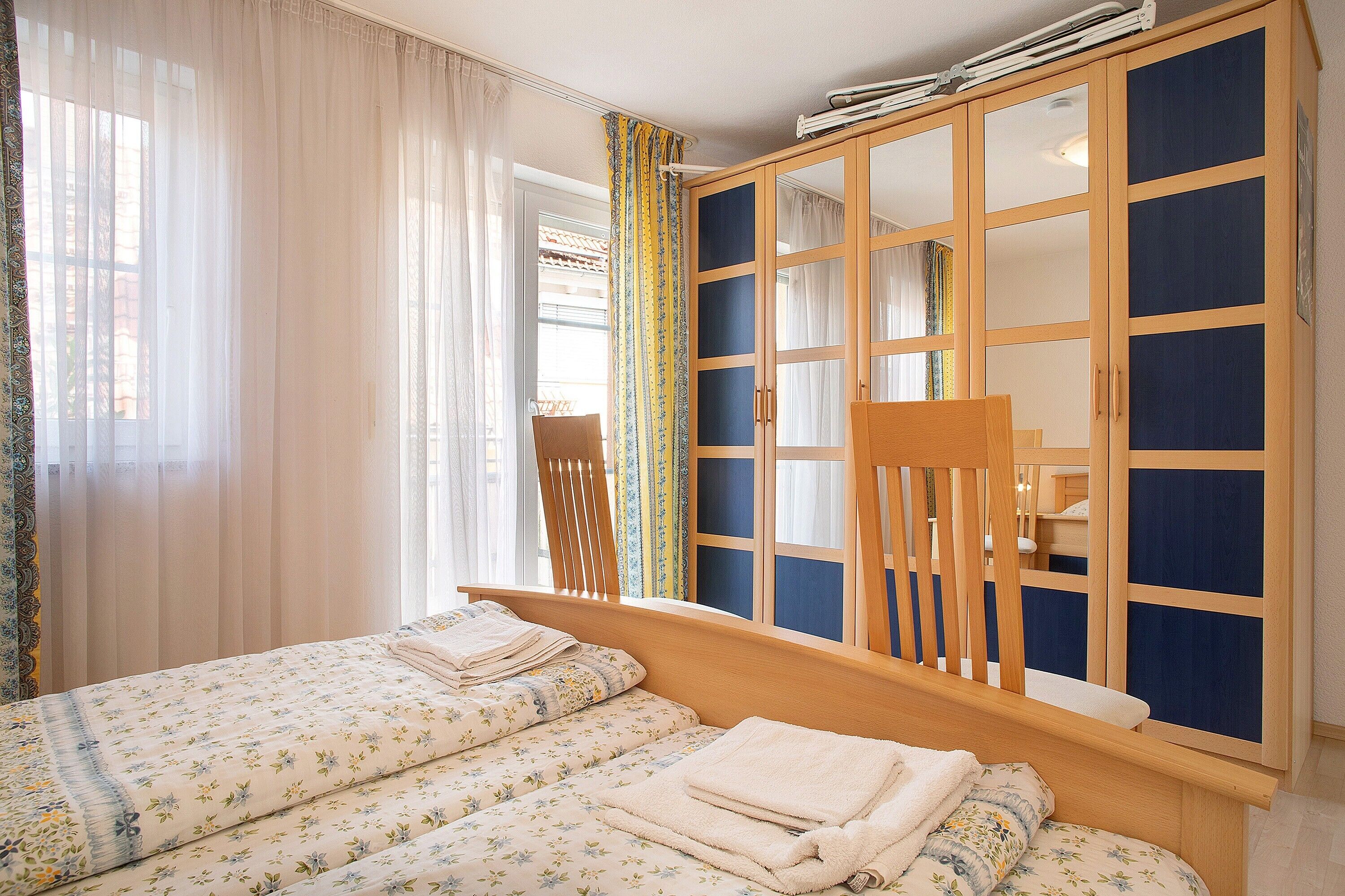 1 dormitorio, tabla de planchar con plancha, wifi gratis y ropa de cama