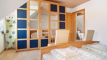 2 Schlafzimmer, Bügeleisen/Bügelbrett, kostenloses WLAN, Bettwäsche