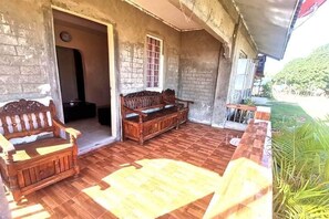 House, 2 Bedrooms | Teres/patio