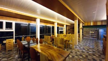 Tempat makan