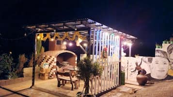 1 bedroom, minibar, desk, free WiFi