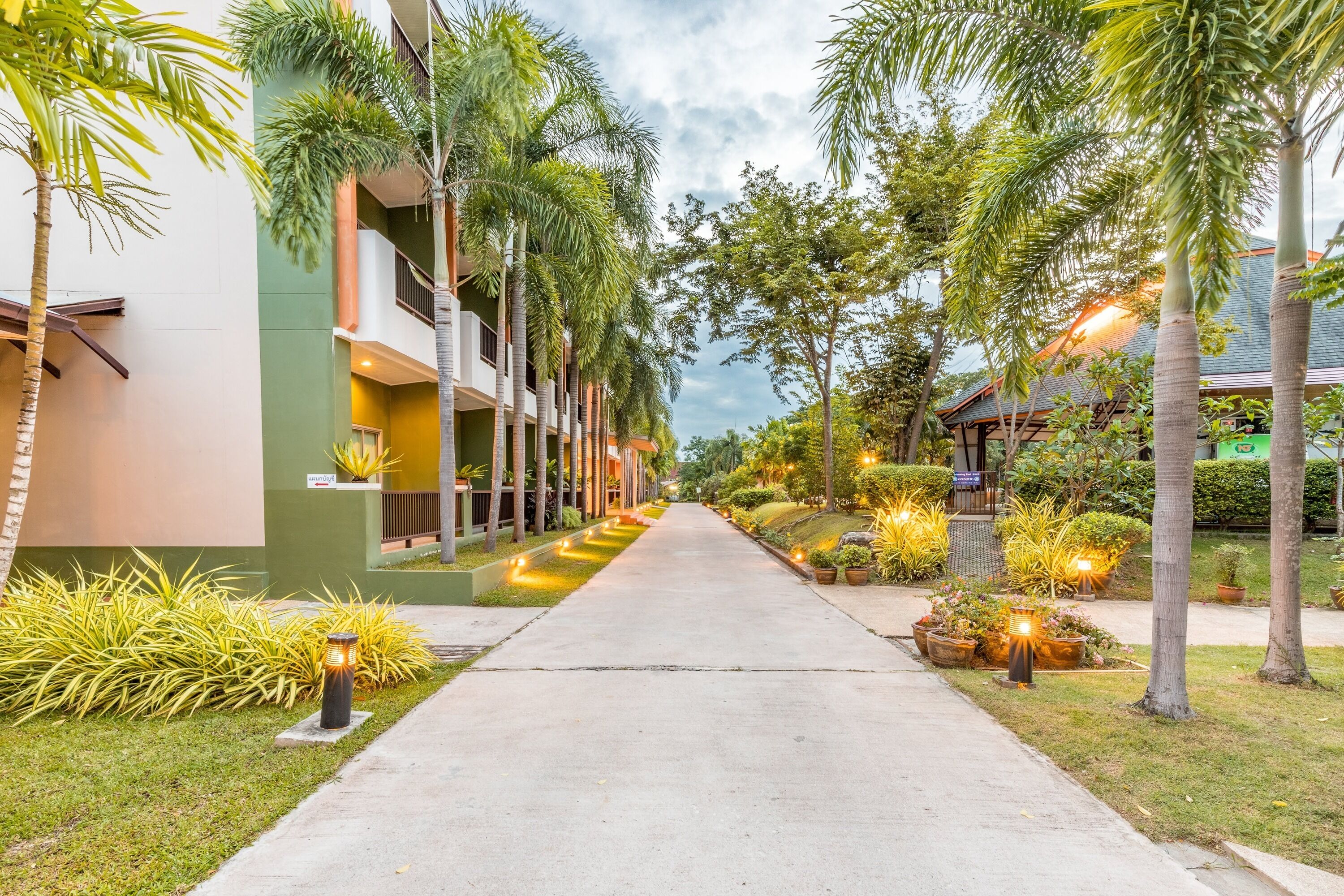 المنشأة من الخارج