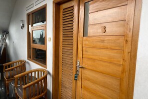 Villa, 3 Bedrooms | Desk, free WiFi, bed sheets - Villa Buana Graha Syariah (Lembang)