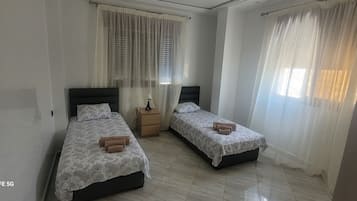 2 bedrooms, iron/ironing board, WiFi, bed sheets