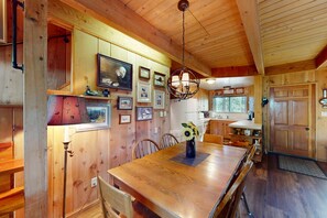 Dining - Fernwood | Vintage cabin in Shaver Lake with peek-a-boo mtn & lake views (Shaver Lake)
