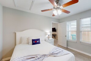 2 Schlafzimmer, Bügeleisen/Bügelbrett, Internetzugang, Bettwäsche