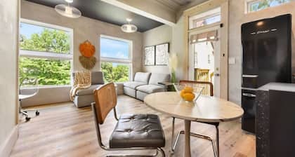 ★ HostWise Stays ★ 2 Apartments in 1 - Great Privacy, Beautiful Space!