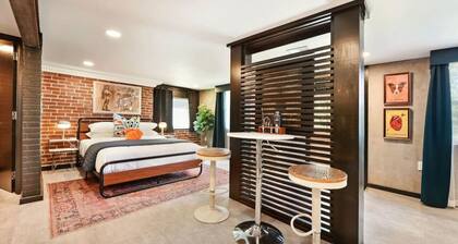 ★ HostWise Stays ★ 2 Apartments in 1 - Great Privacy, Beautiful Space!