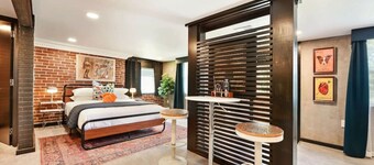 ★ HostWise Stays ★ 2 Apartments in 1 - Great Privacy, Beautiful Space!